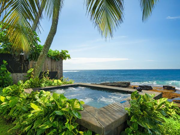 Poipu Oceanfront Vacation Rental - Luxury Cottage in Kauai