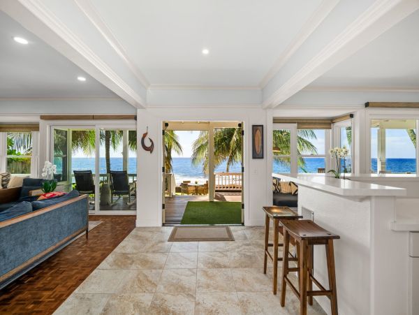 Poipu Oceanfront Vacation Rental - Luxury Cottage in Kauai