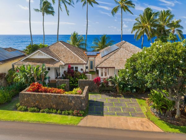 Poipu Oceanfront Vacation Rental - Luxury Cottage in Kauai