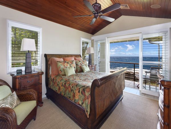 Stunning 3 bedroom Beachfront Property