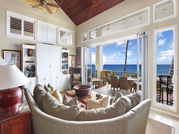 Stunning 3 bedroom Beachfront Property