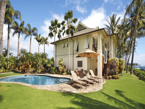 Stunning 3 bedroom Beachfront Property
