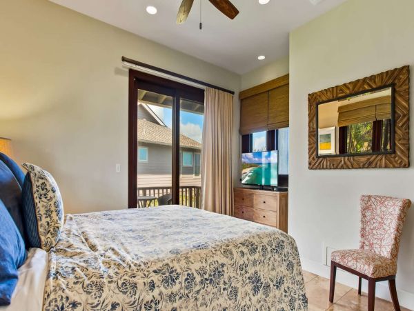 Walk to Beach Vacation Home in Poipu - Ocean Views
