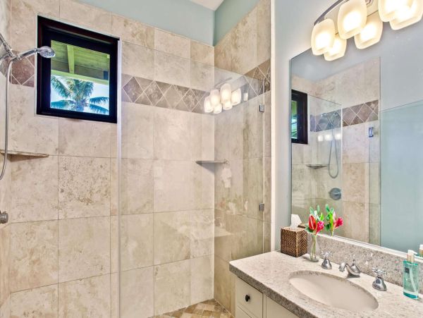 Walk to Beach Vacation Home in Poipu - Ocean Views