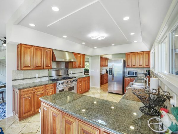 Large Private Home with Pool in Beautiful & Sunny Poipu