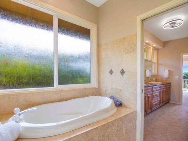 Large Private Home with Pool in Beautiful & Sunny Poipu