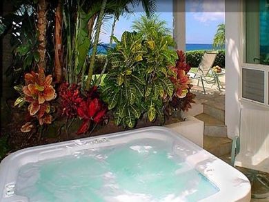 Outdoor jacuzii with ocean view Outdoor jacuzii with ocean view