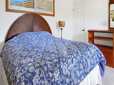 Bedroom 3 with queen bed Bedroom 3 with queen bed