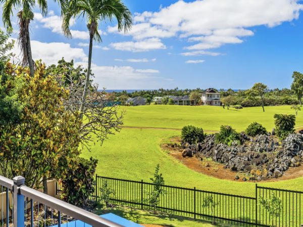 Luxury Vacation Rental Home Sleeps Ten Guests