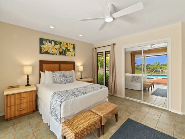 Luxury Vacation Rental Home Sleeps Ten Guests