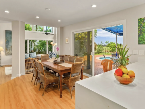 Luxury Vacation Rental Home Sleeps Ten Guests
