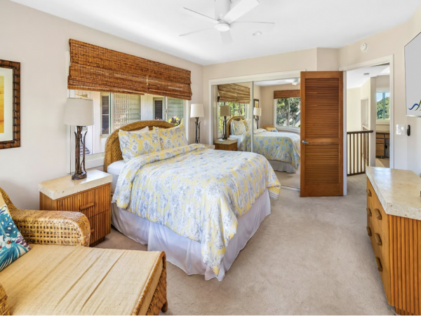 Luxury Vacation Rental Home Sleeps Ten Guests