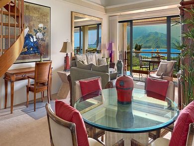 Open living & dining area