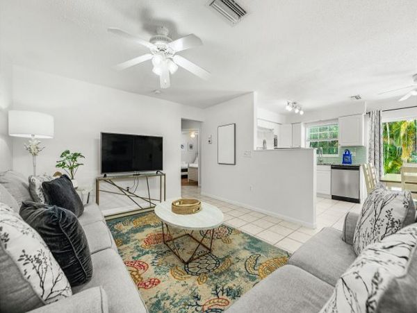Private Pool Anna Maria Rental for 6 Path to Beach