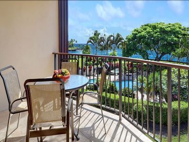Ocean front vacation condo in Poipu Beach, Kauai, Hawaii