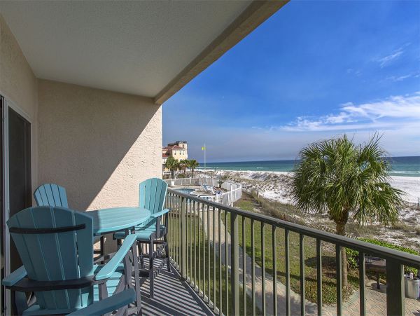 Beachfront Vacation Condo in Miramar Beach Sleeps 6 Guests