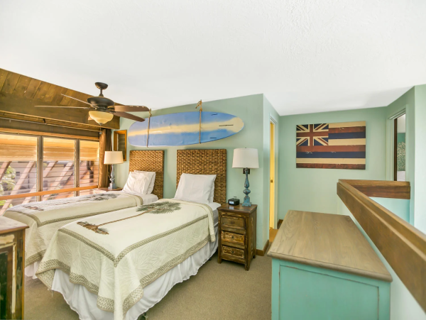 Spacious Oceanfront Condo with Panoramic Views in Kauai
