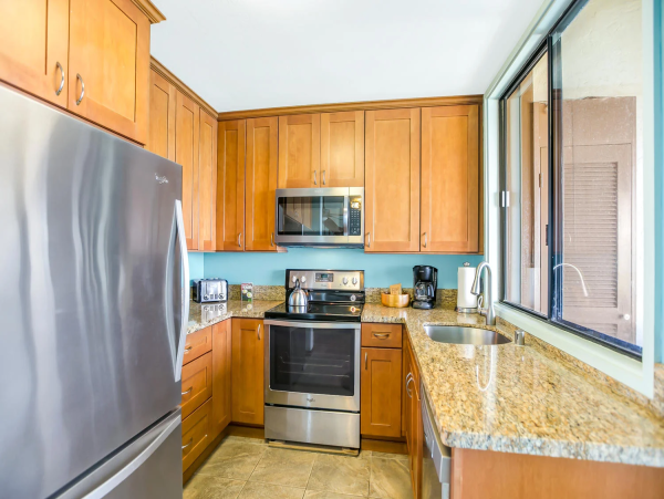 Spacious Oceanfront Condo with Panoramic Views in Kauai