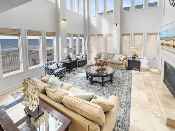 Destin Beachfront Luxury Vacation Homes - Gulf Views & Pools