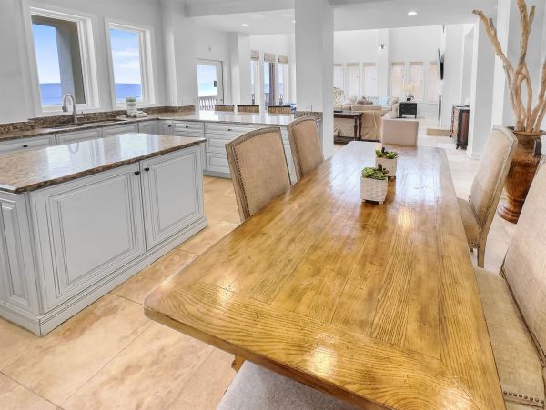 Destin Beachfront Luxury Vacation Homes - Gulf Views & Pools