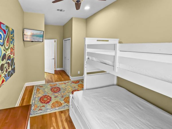 Destin Beachfront Luxury Vacation Homes - Gulf Views & Pools