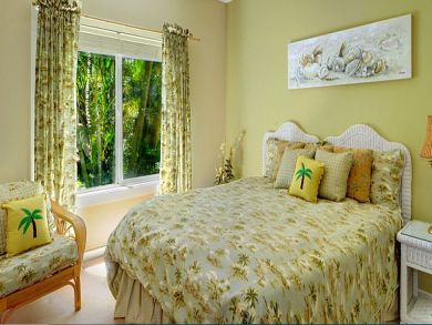Master bedroom with king bed Master bedroom with king bed