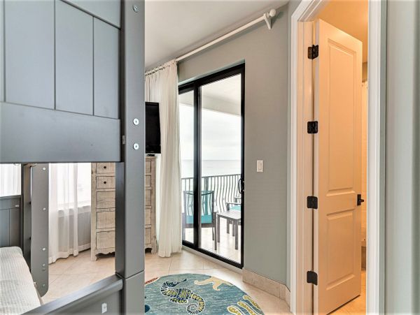 Miramar Beach Four Bedroom Vacation Home with Private Splash Pool