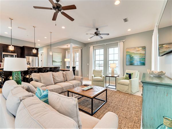 Miramar Beach Four Bedroom Vacation Home with Private Splash Pool