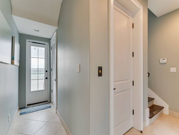 Miramar Beach Four Bedroom Vacation Home with Private Splash Pool