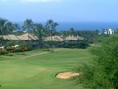 Golf course nearby