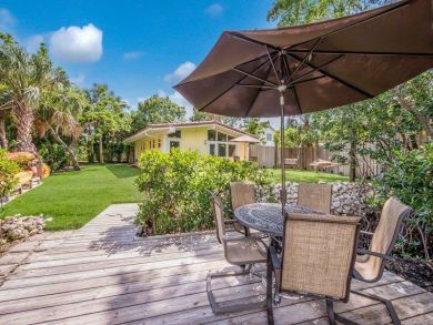 Anna Maria Island Vacation Duplex One Bedroom Sleeps Two