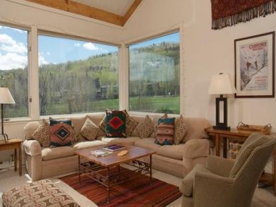 Golf course & mountain view vacation condo in Snowmass Village, Colorado