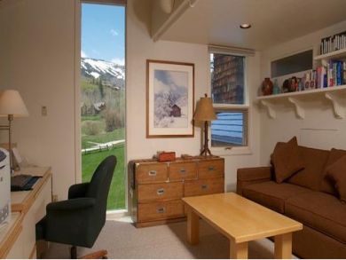 Den/office with queen sleeper sofa