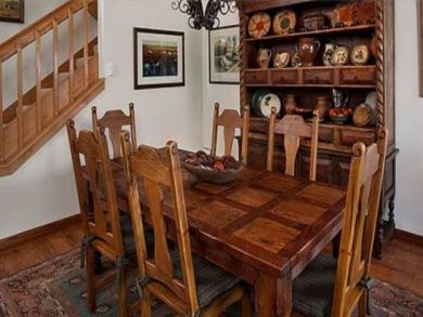 Beautiful Interior Aspen Four Bedroom Walk to lift Snowmass