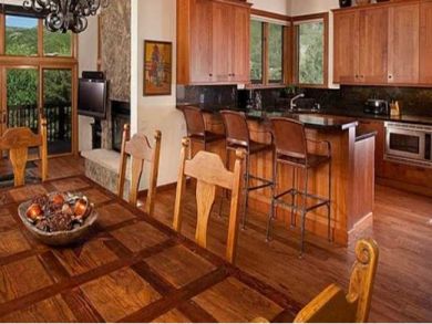 Beautiful Interior Aspen Four Bedroom Walk to lift Snowmass