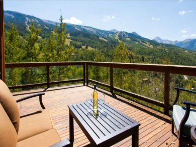 Six Bedrooms Snowmass Vacation Home with Ful Mountain Views