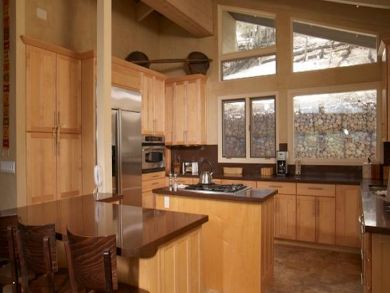 Gourmet Kitchen with Bar Seating for 3