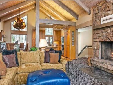 Ten Bedroom Ski Vacation Homes Sleeps 16 - Ski In Ski Out
