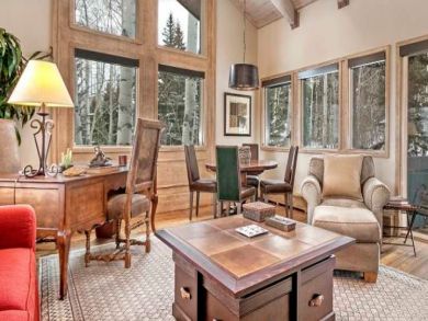 Ten Bedroom Ski Vacation Homes Sleeps 16 - Ski In Ski Out