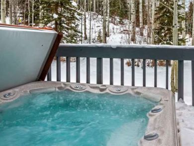 Ten Bedroom Ski Vacation Homes Sleeps 16 - Ski In Ski Out