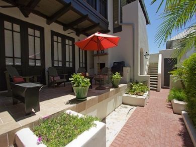 Furnished porch