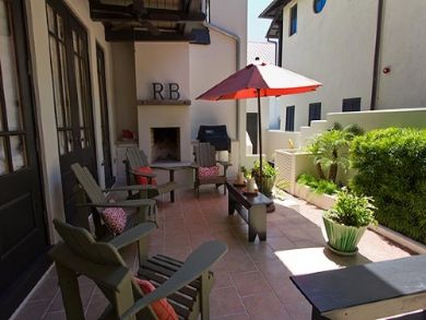 Fireplace & BBQ grill on porch