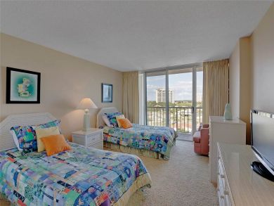 Third Bedroom with Twin Beds