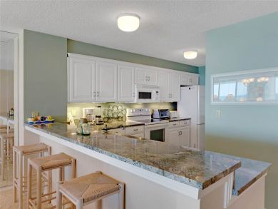 Well Equipped Kitchen with Breakfast Bar