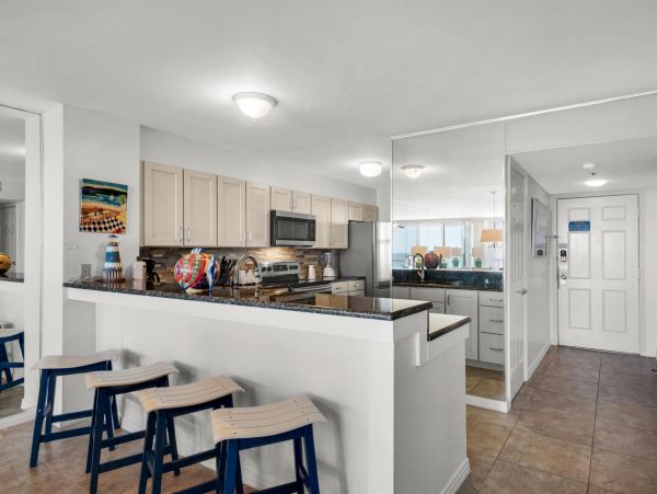 Beachfront 2 bedroom condo in Miramar Beach