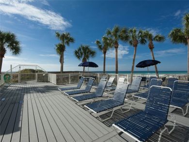 Plenty of Lounge Chairs Plenty of Lounge Chairs
