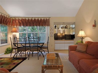 Living & Dining Area Living & Dining Area