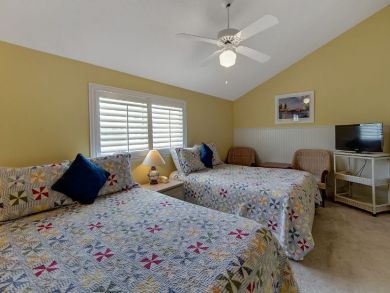 Two Queen Beds in Loft/Bedroom
