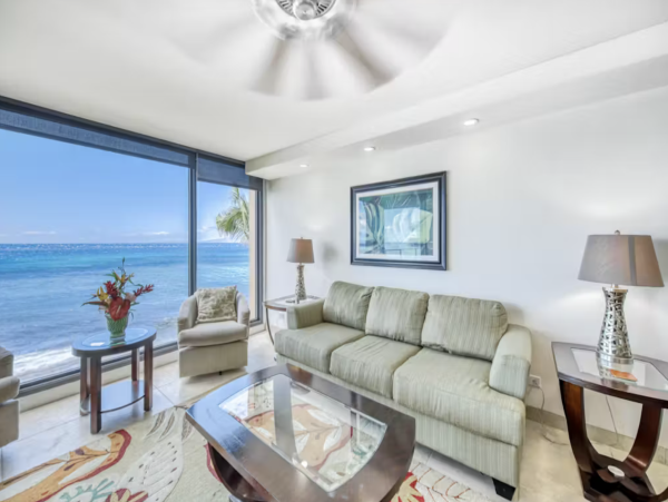 Pacific Ocean Almost at Your Door The number 1 Vacation Rental