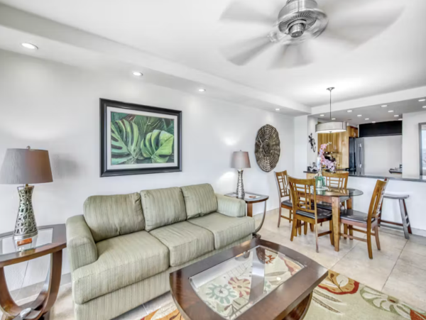 Pacific Ocean Almost at Your Door The number 1 Vacation Rental